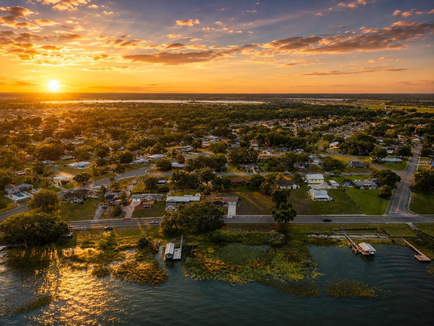 1316 LAKE ARIANA BLVD, AUBURNDALE, FL, 33823