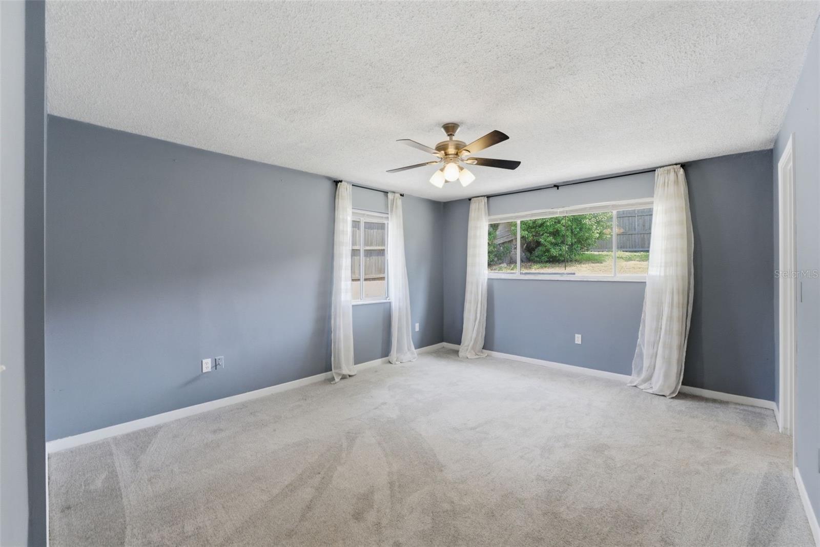 1316 LAKE ARIANA BLVD, AUBURNDALE, FL, 33823