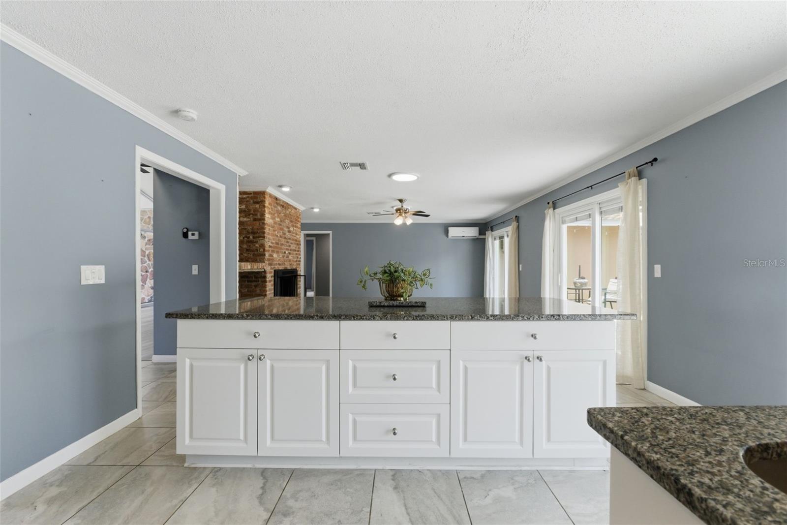 1316 LAKE ARIANA BLVD, AUBURNDALE, FL, 33823