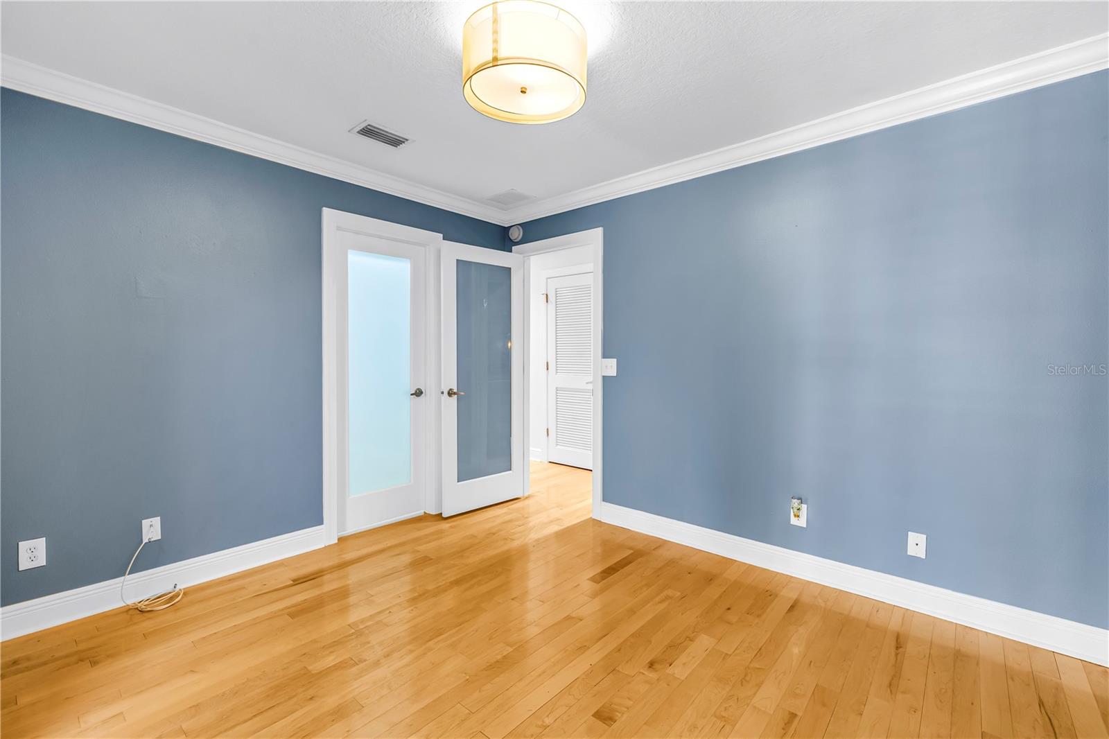 409 BARCELONA DR, ST PETERSBURG, FL, 33716