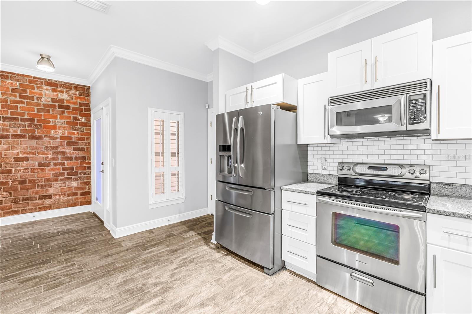 409 BARCELONA DR, ST PETERSBURG, FL, 33716