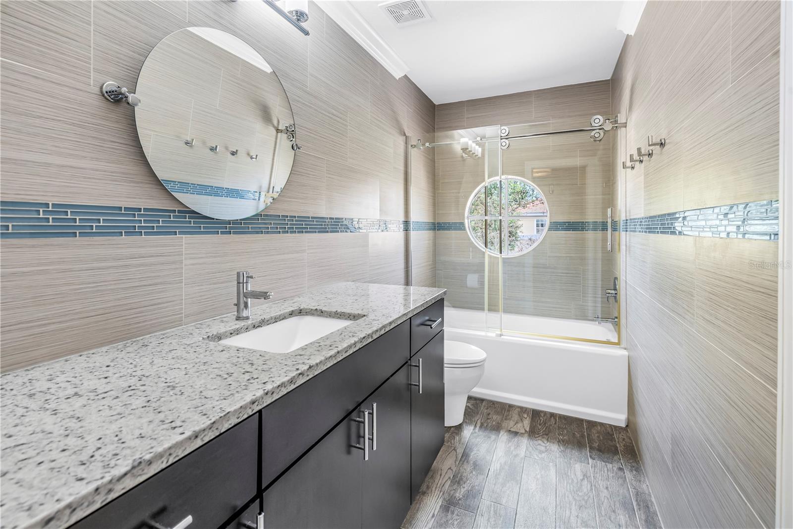 409 BARCELONA DR, ST PETERSBURG, FL, 33716