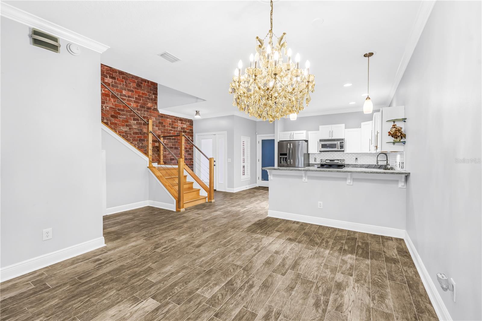 409 BARCELONA DR, ST PETERSBURG, FL, 33716