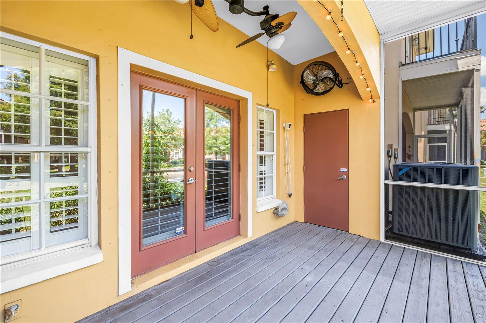 409 BARCELONA DR, ST PETERSBURG, FL, 33716