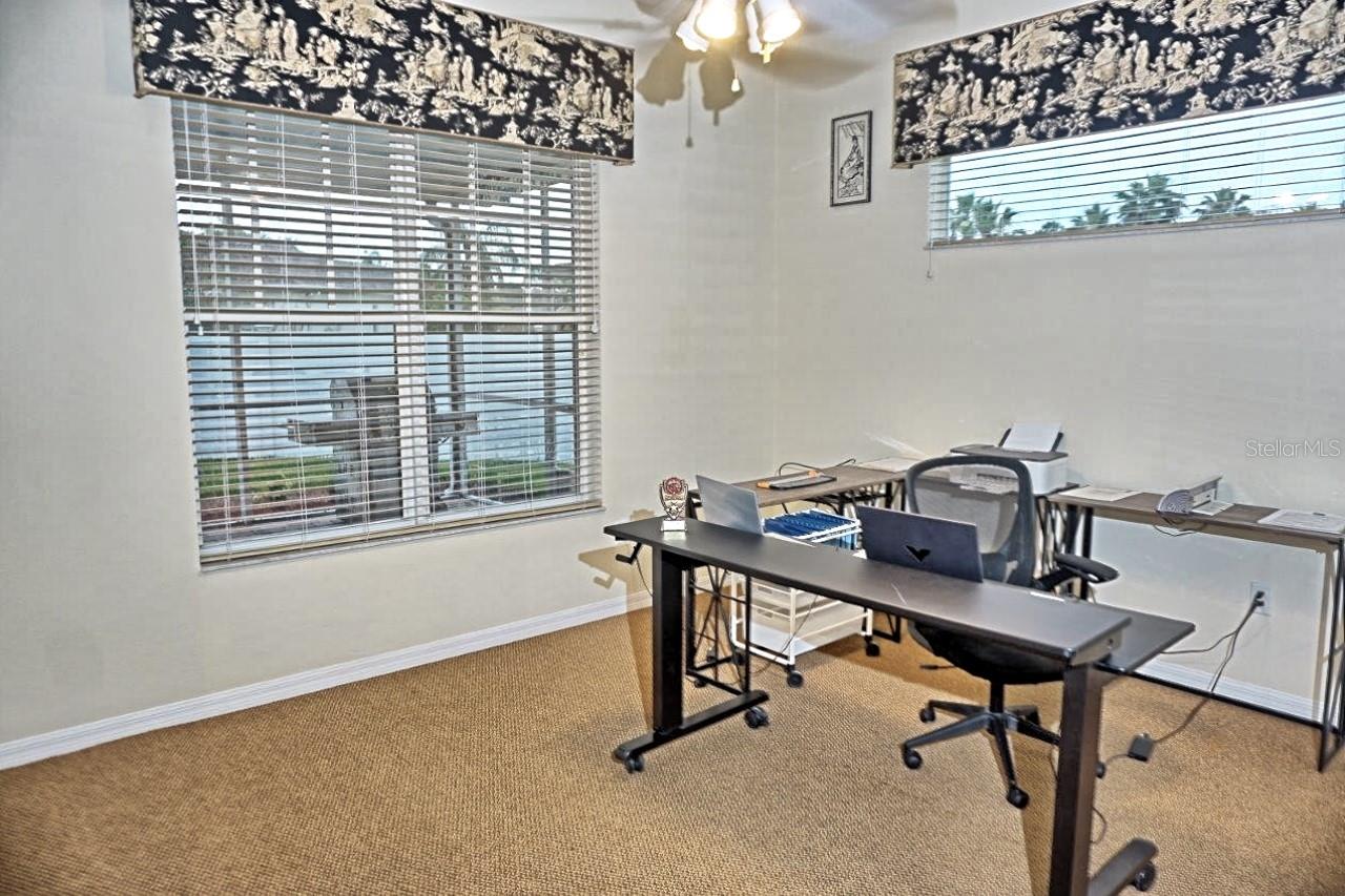 6402 BARCELLONA RD, LAND O LAKES, FL, 34637