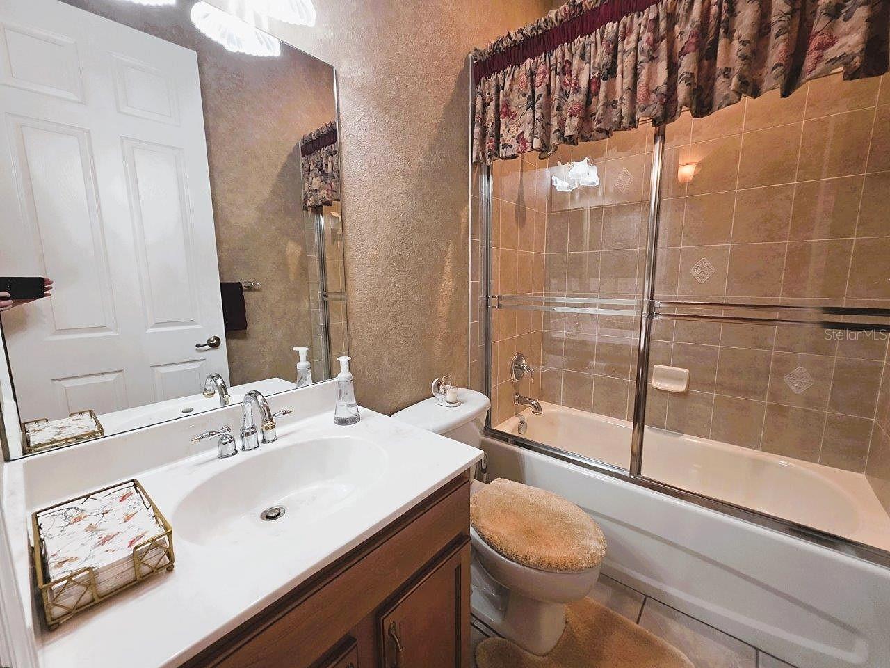 6402 BARCELLONA RD, LAND O LAKES, FL, 34637