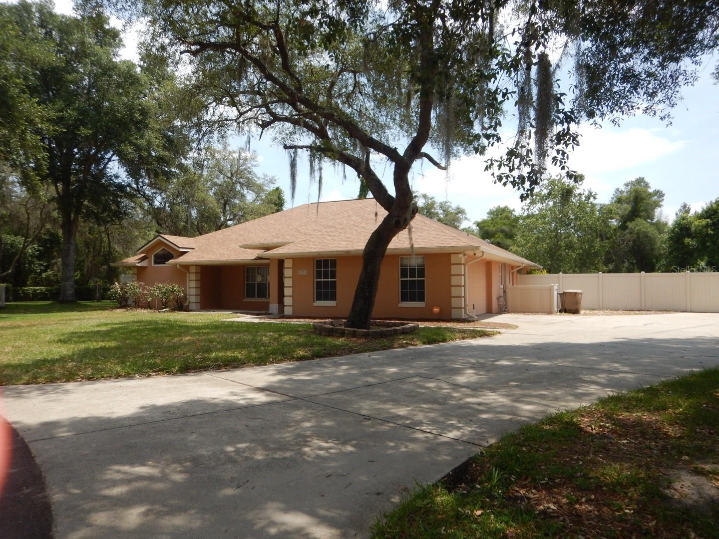 32905 INDIAN WOODS DR, LEESBURG, FL, 34788