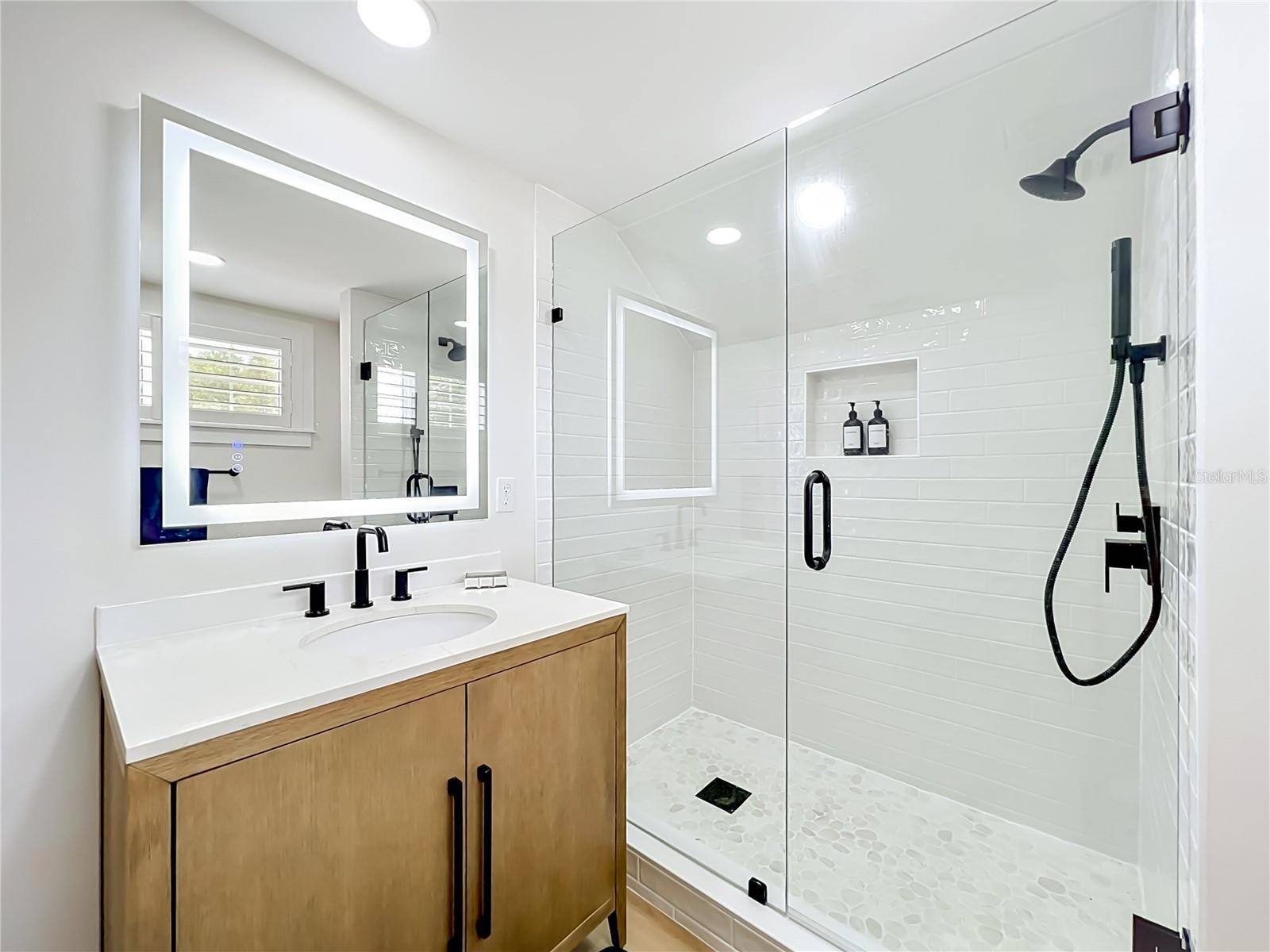 217 W BAY ST, WINTER GARDEN, FL, 34787