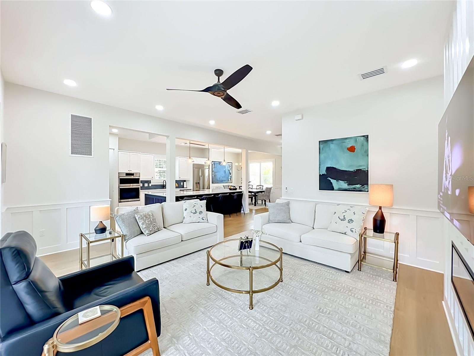 217 W BAY ST, WINTER GARDEN, FL, 34787