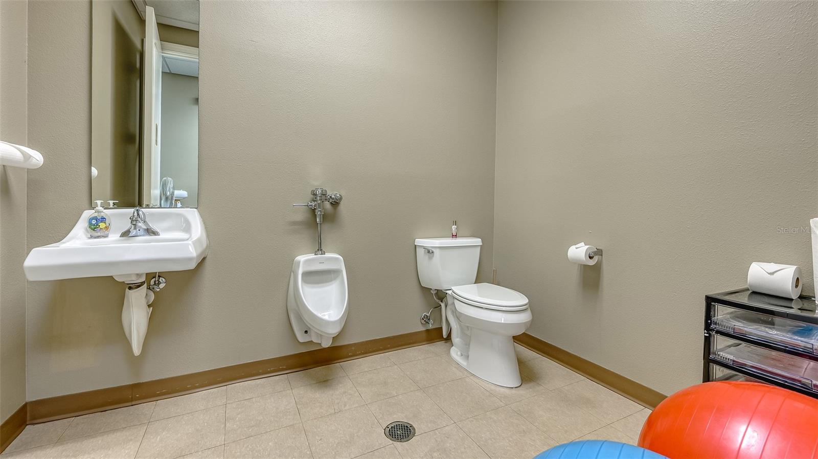 235 COCOANUT AVE #113C, SARASOTA, FL, 34236