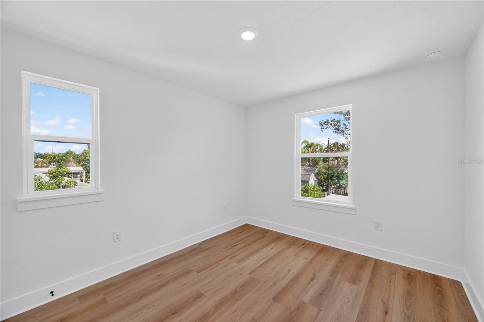 4181 56TH AVE N, ST PETERSBURG, FL, 33714