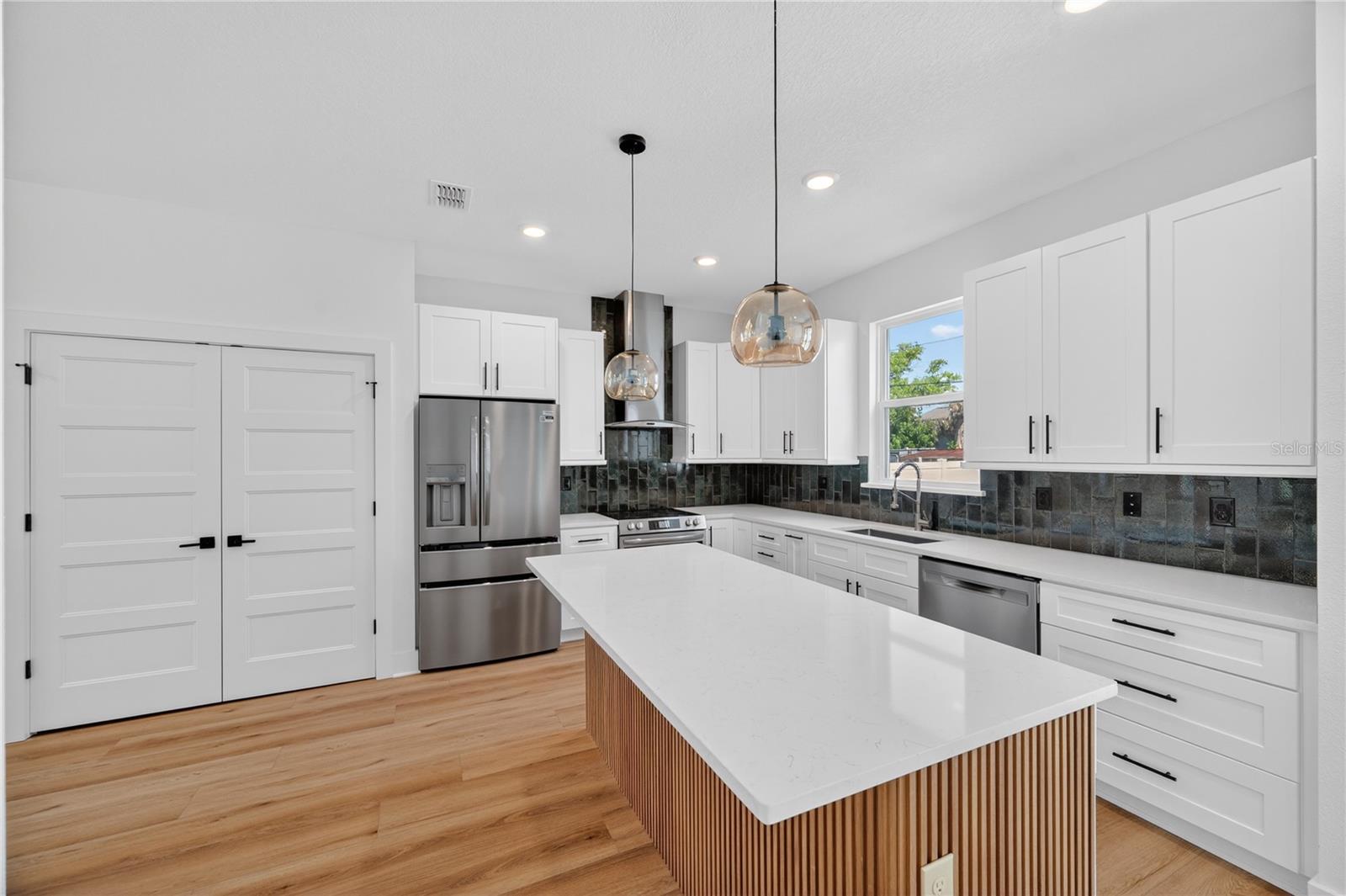 4181 56TH AVE N, ST PETERSBURG, FL, 33714
