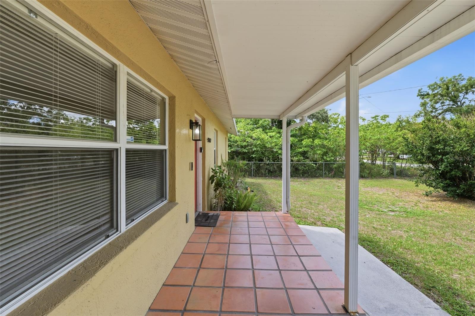 9707 N MARY AVE, TAMPA, FL, 33612