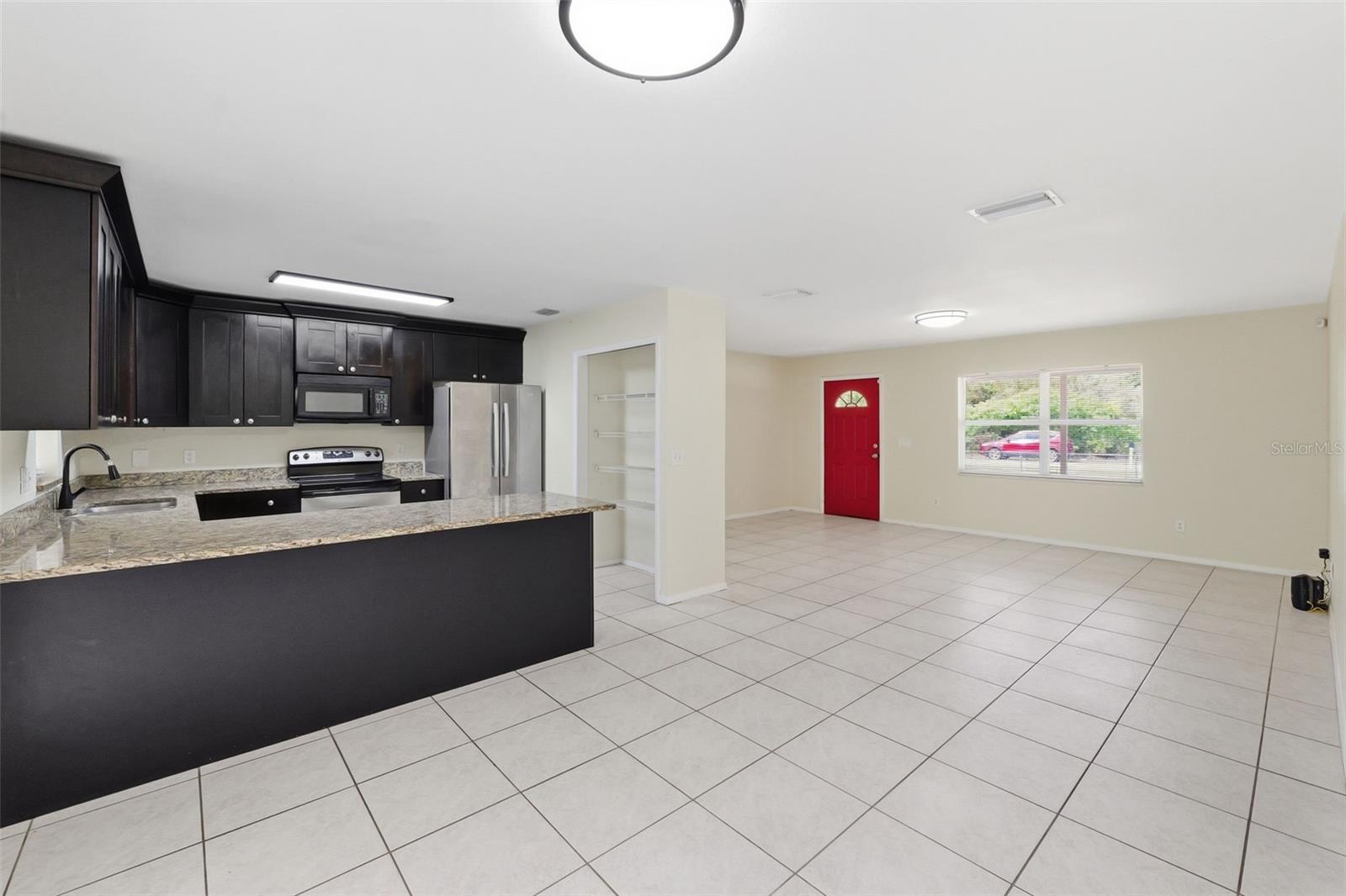 9707 N MARY AVE, TAMPA, FL, 33612