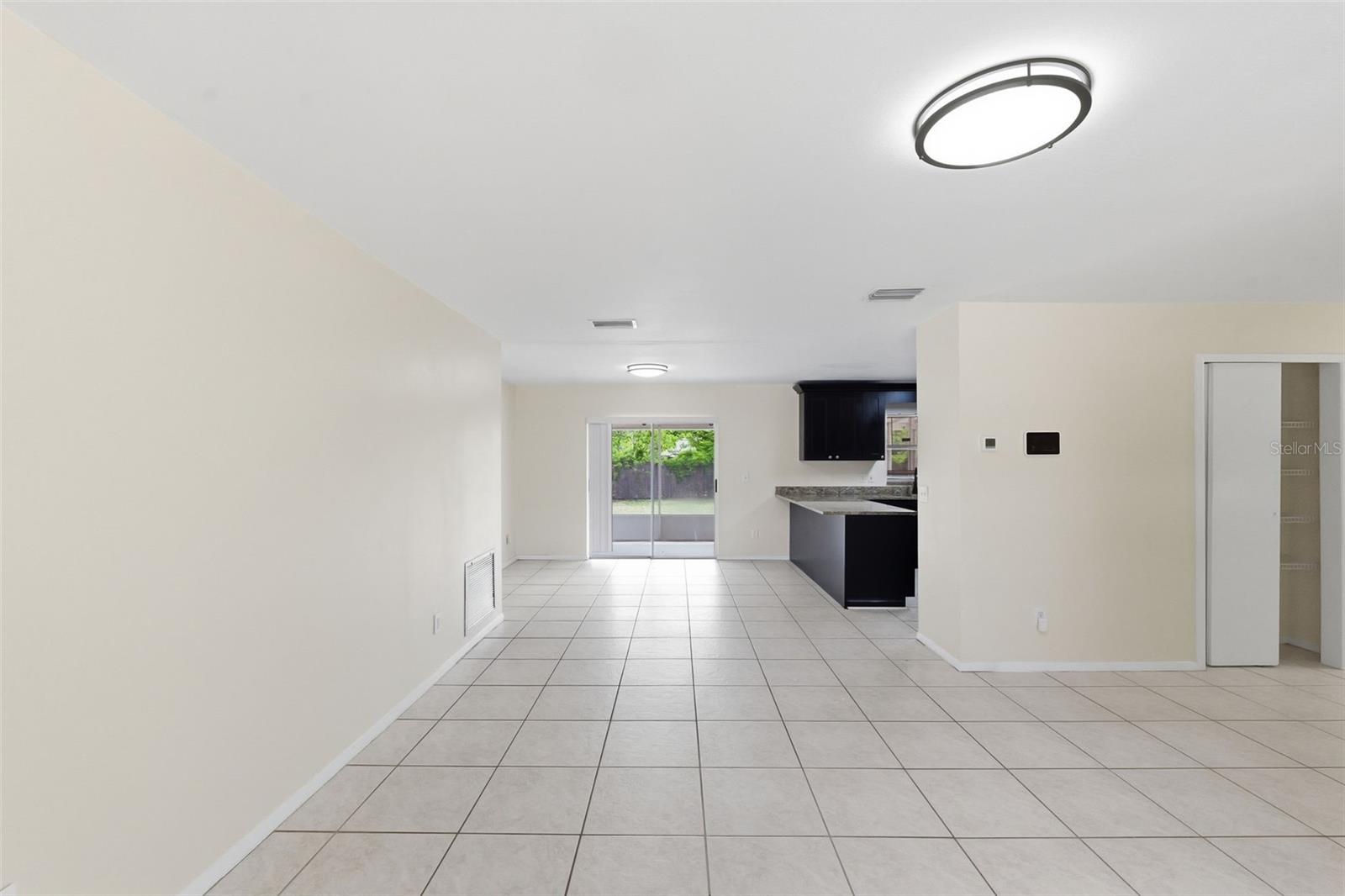 9707 N MARY AVE, TAMPA, FL, 33612