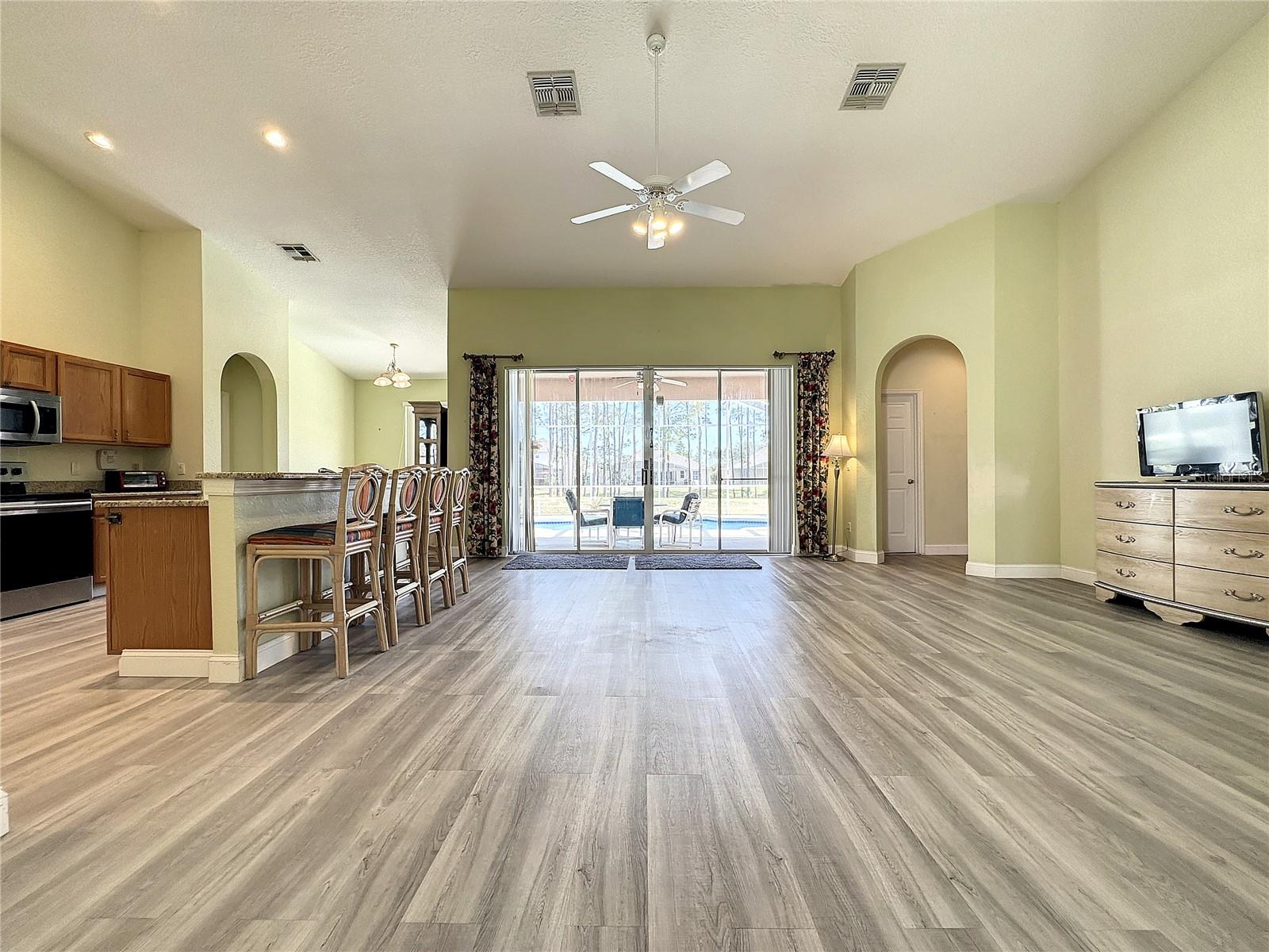 218 N HAMPTON DR, DAVENPORT, FL, 33897