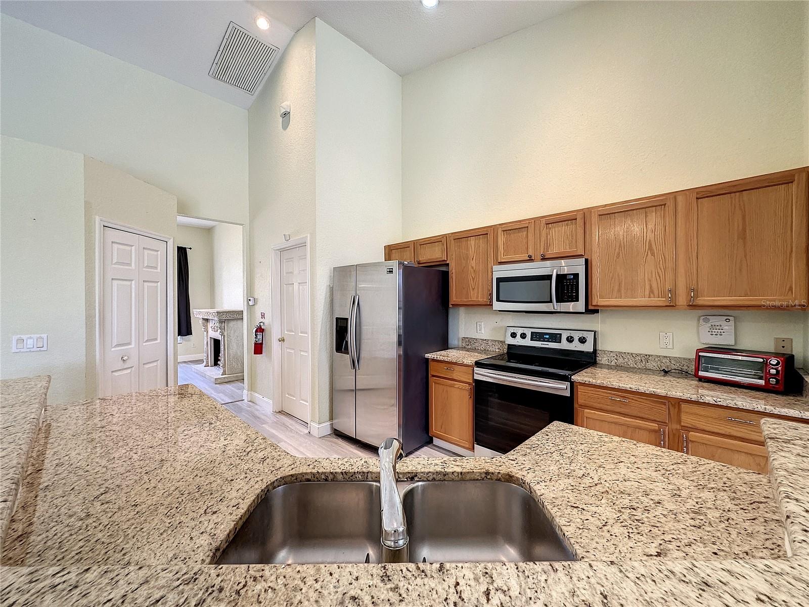 218 N HAMPTON DR, DAVENPORT, FL, 33897