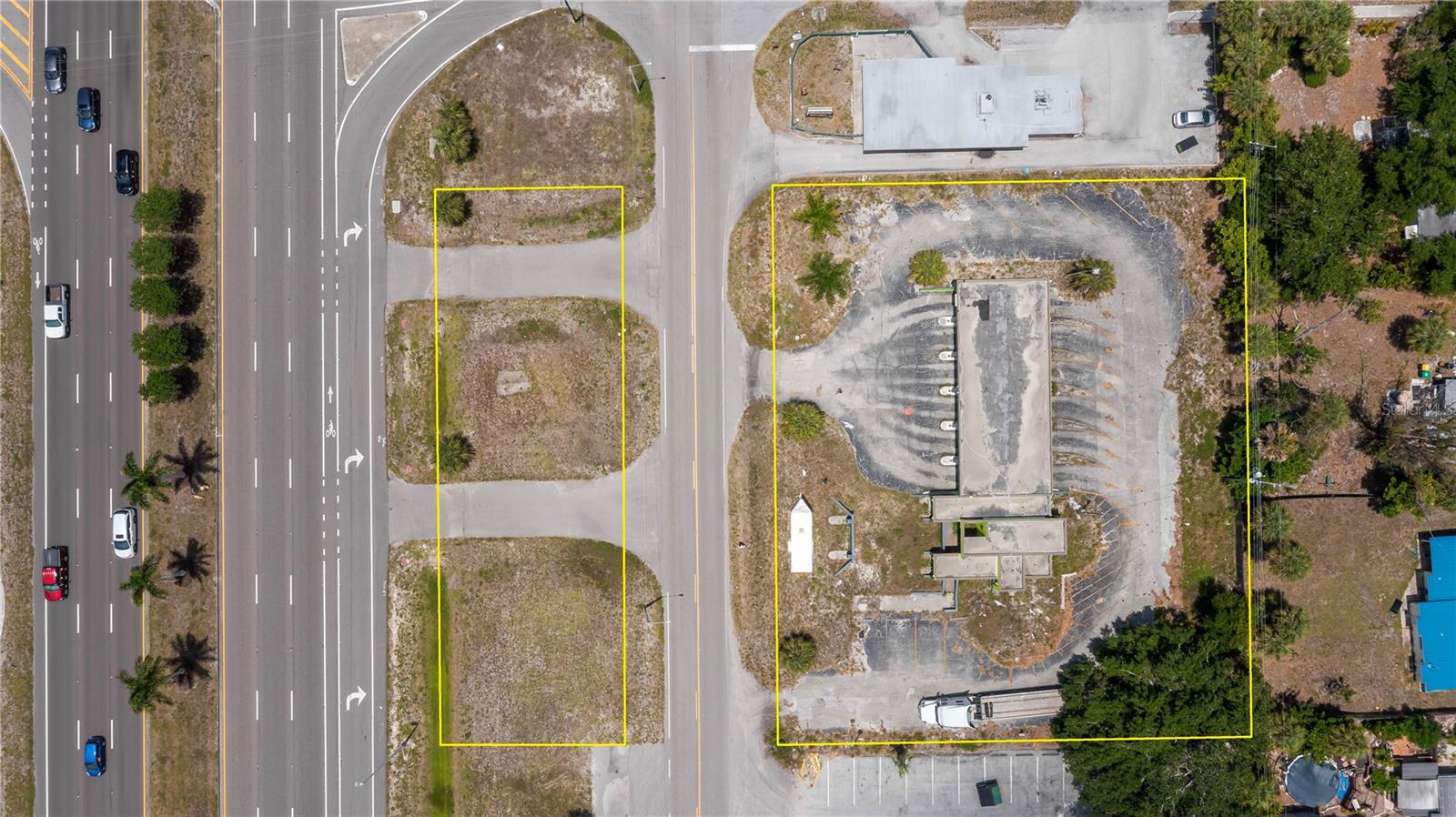 3570 TAMIAMI TRL, PORT CHARLOTTE, FL, 33952