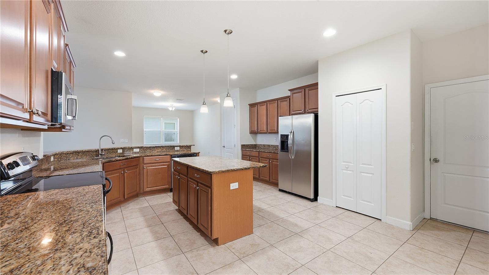 2217 CROSSTON CIR, ORLANDO, FL, 32824