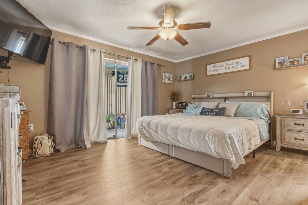 1387 S DISSTON AVE, TARPON SPRINGS, FL, 34689