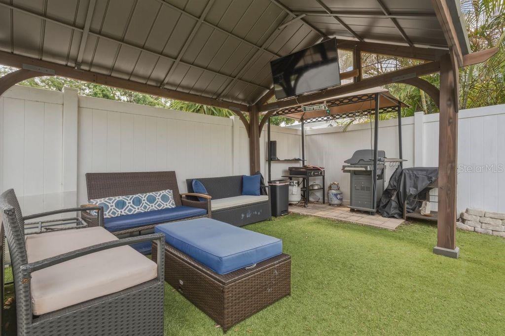 1387 S DISSTON AVE, TARPON SPRINGS, FL, 34689