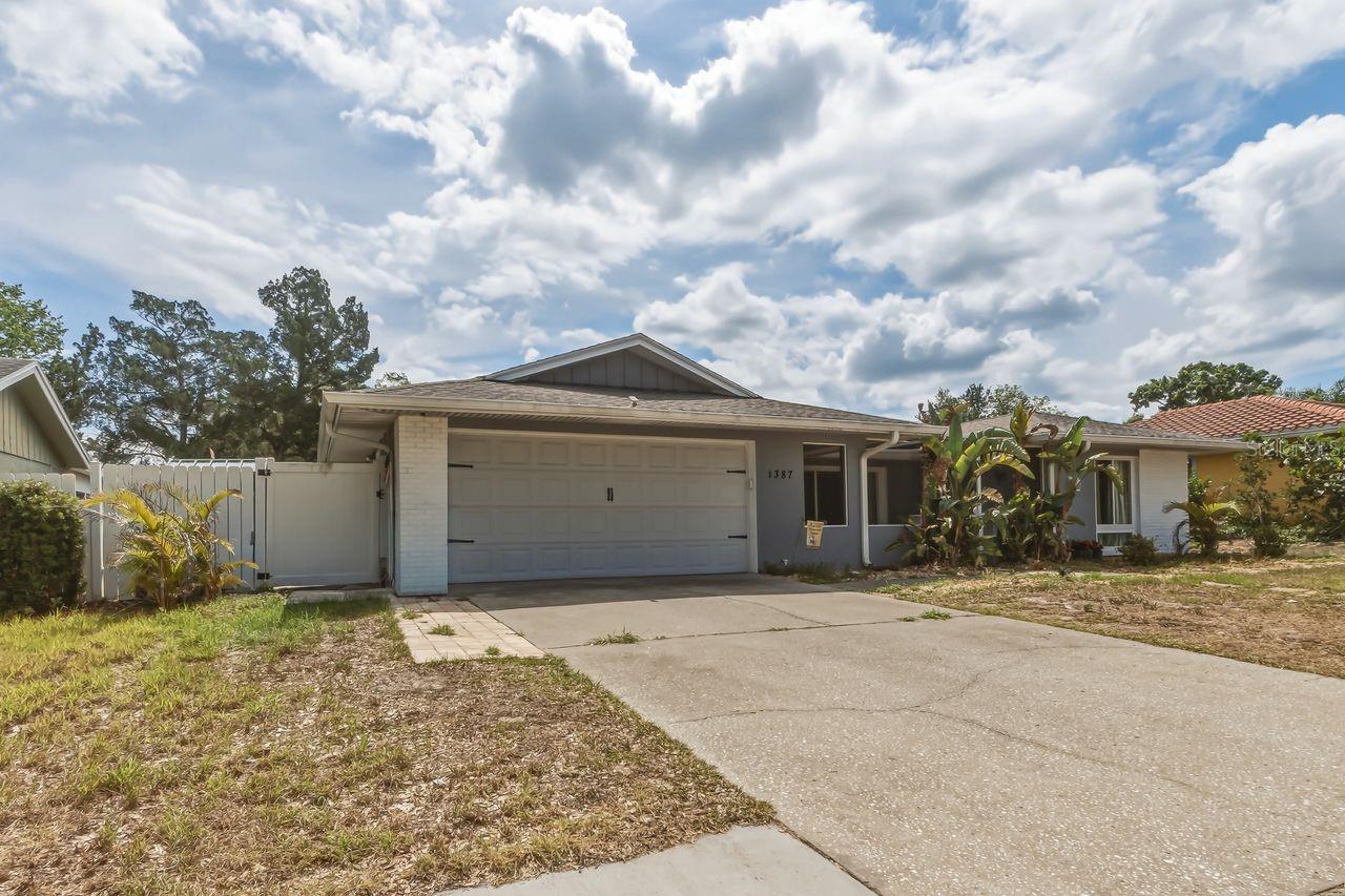 1387 S DISSTON AVE, TARPON SPRINGS, FL, 34689