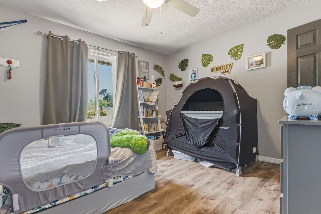 1387 S DISSTON AVE, TARPON SPRINGS, FL, 34689