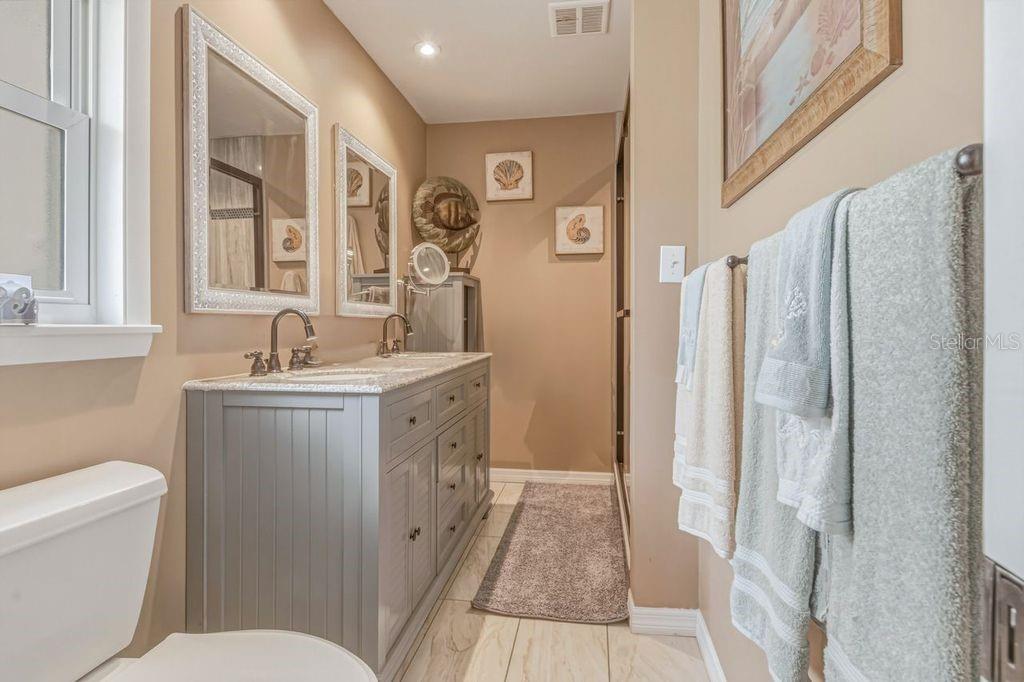 1387 S DISSTON AVE, TARPON SPRINGS, FL, 34689