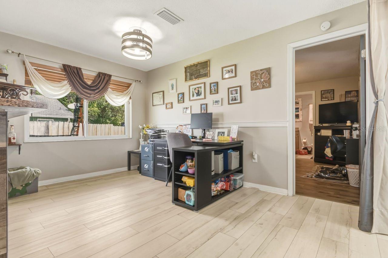 1387 S DISSTON AVE, TARPON SPRINGS, FL, 34689
