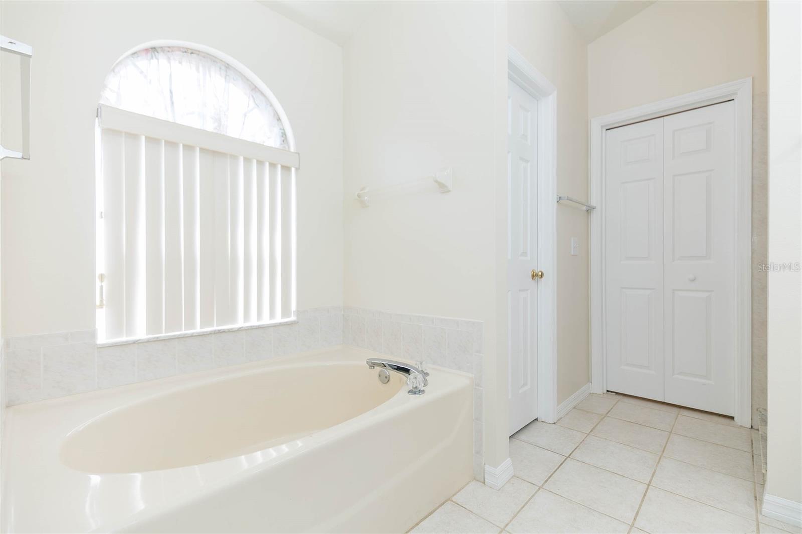 22704 RODERICK DR, LAND O LAKES, FL, 34639