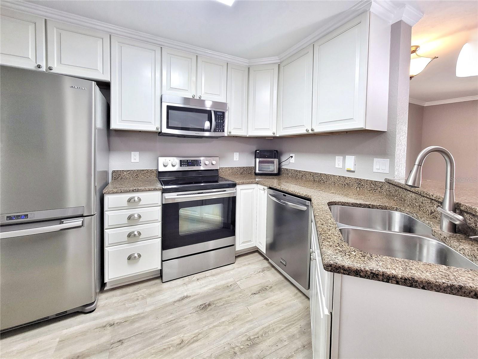 3705 SW 27TH ST #824, GAINESVILLE, FL, 32608