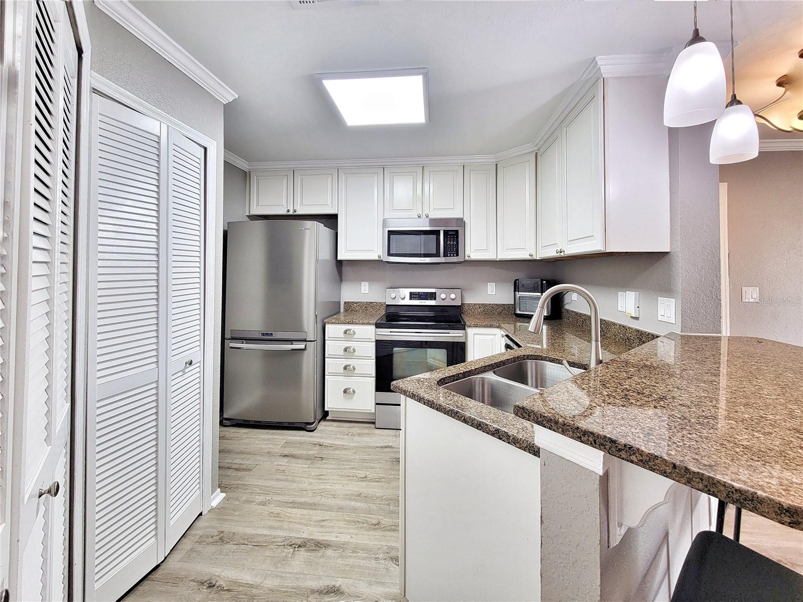 3705 SW 27TH ST #824, GAINESVILLE, FL, 32608