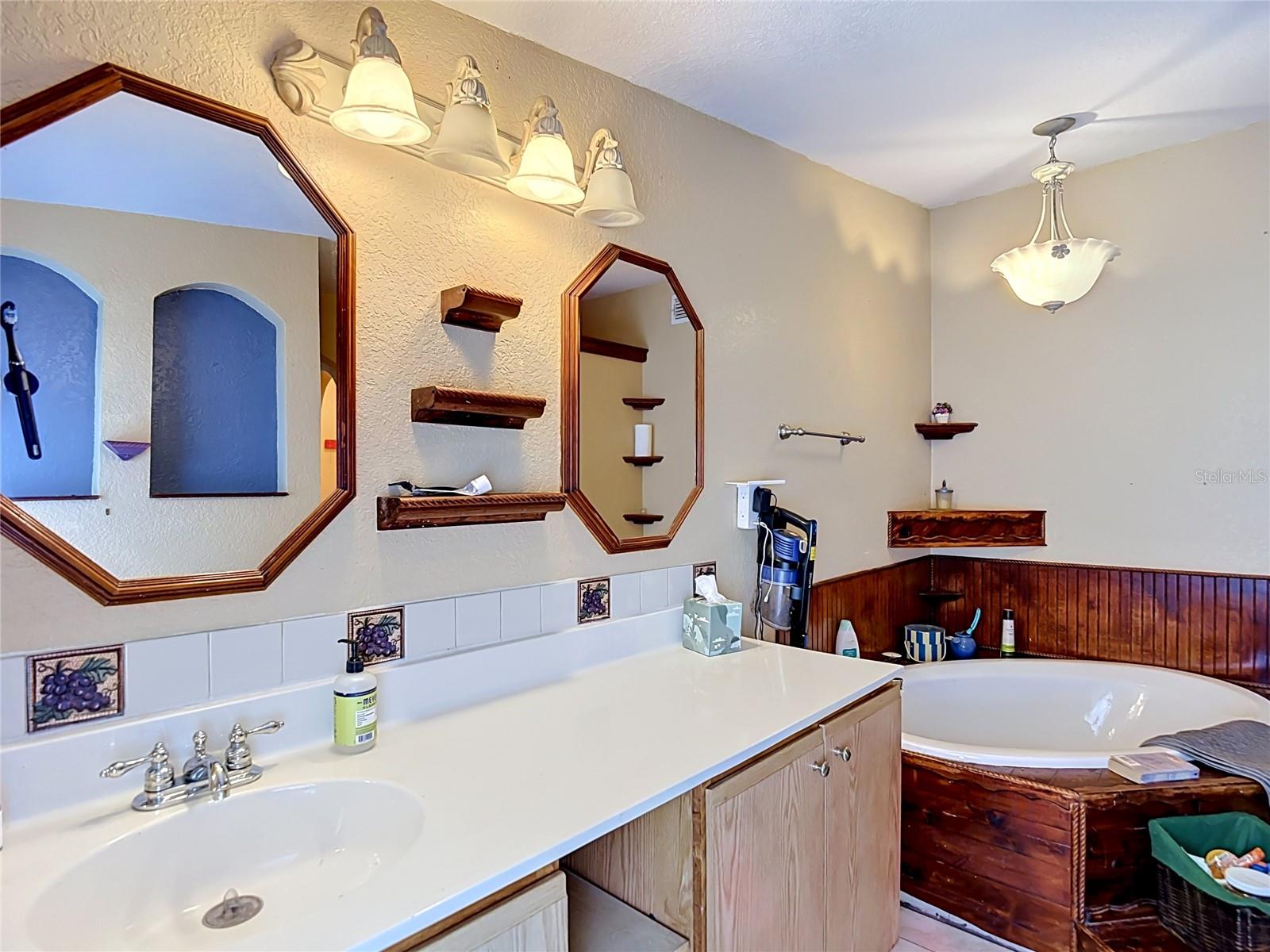 17609 BATHURST AVE, SPRING HILL, FL, 34610