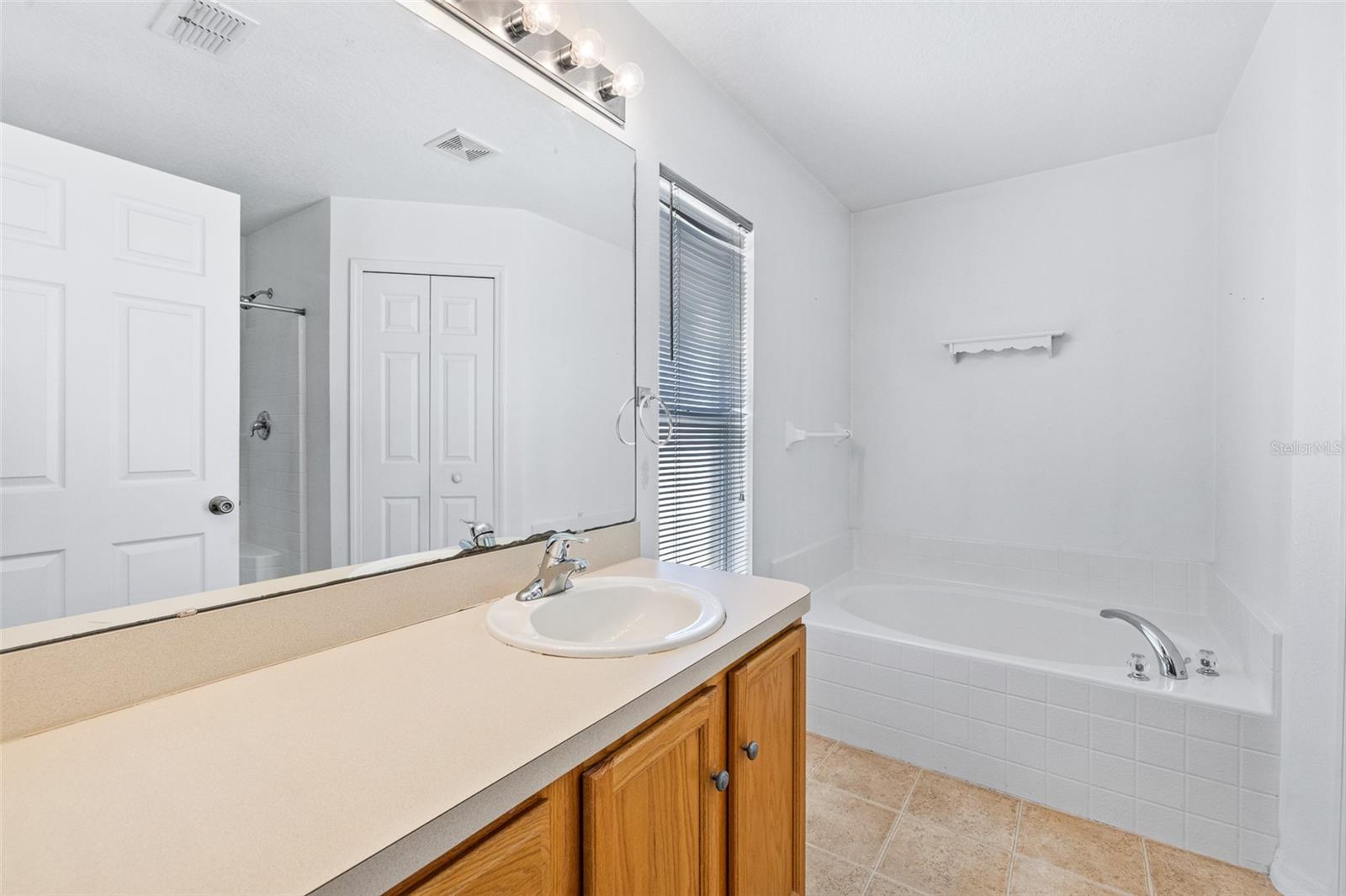 312 BROKEN OAK DR, EDGEWATER, FL., FL, 32141