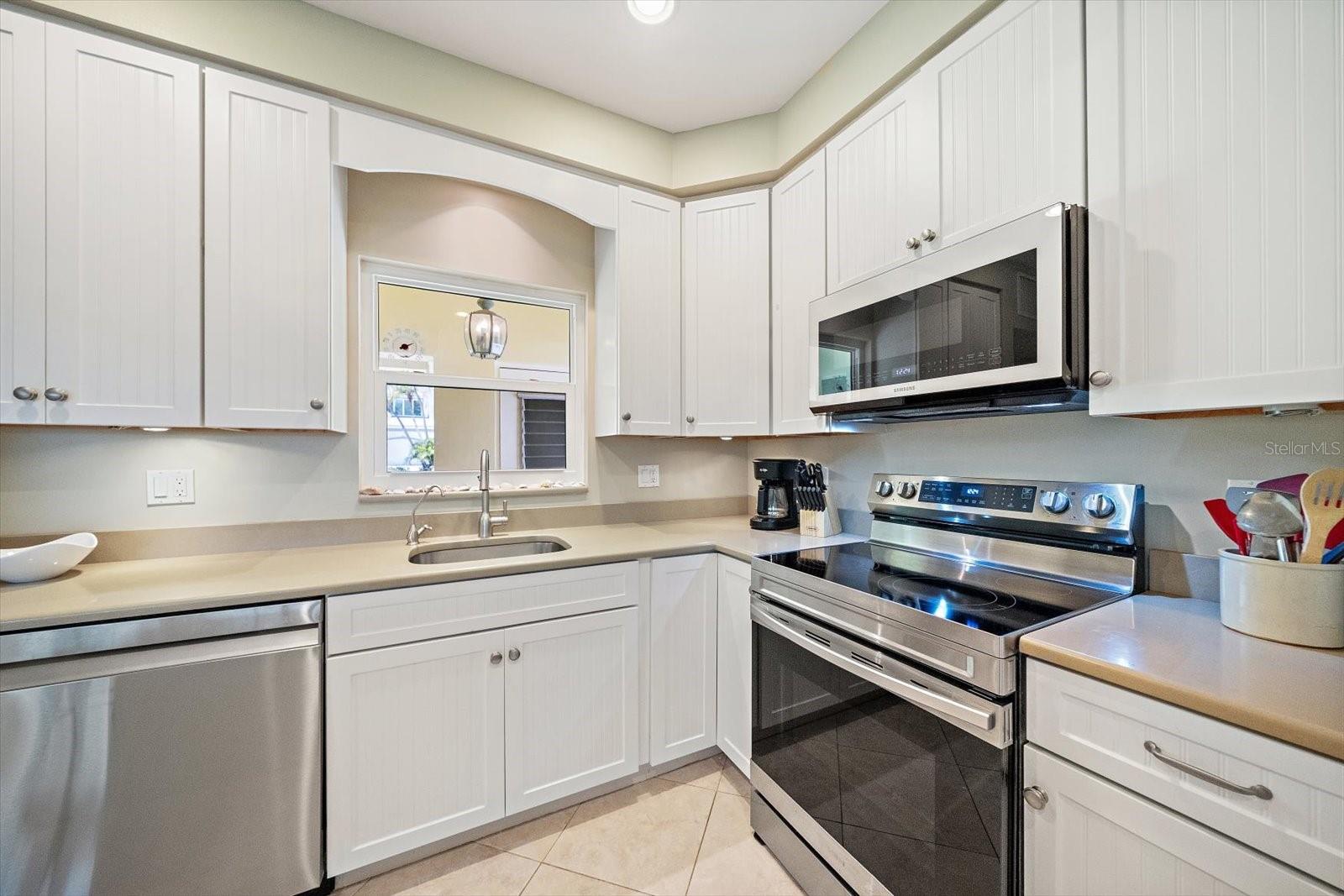 5869 TIDEWOOD AVE #7, SARASOTA, FL, 34231