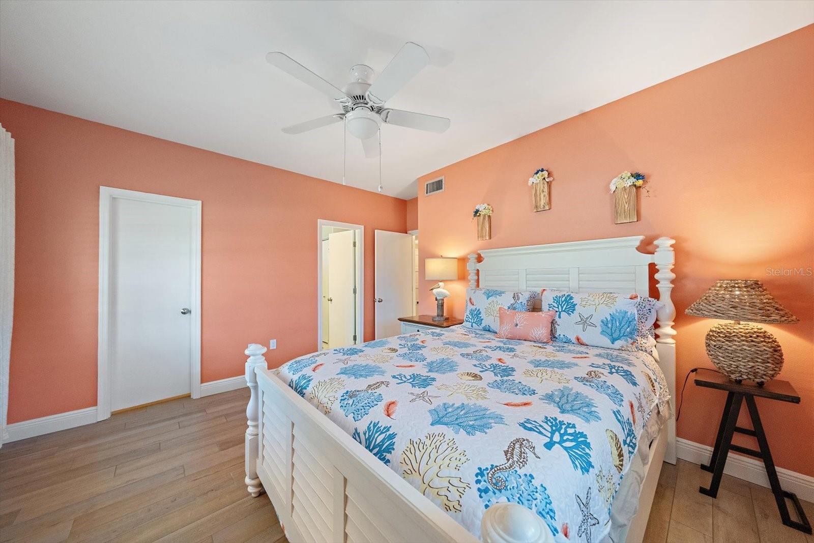 5869 TIDEWOOD AVE #7, SARASOTA, FL, 34231