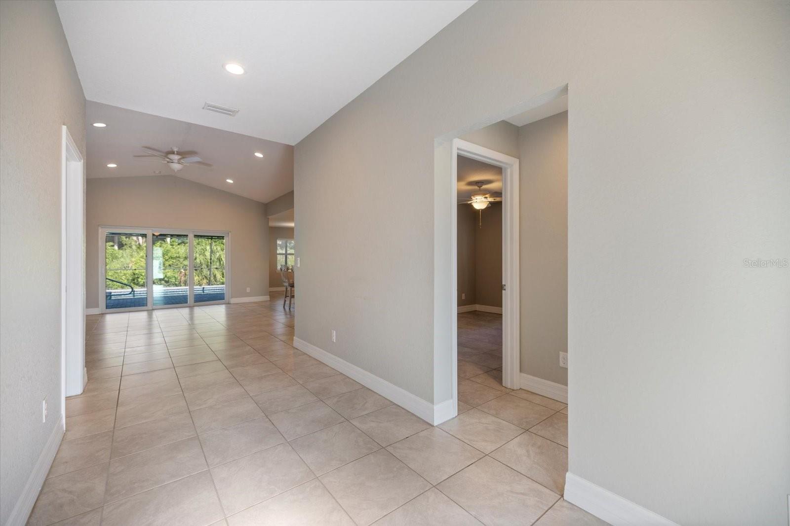 257 INDIAN CREEK DR, ROTONDA WEST, FL, 33947