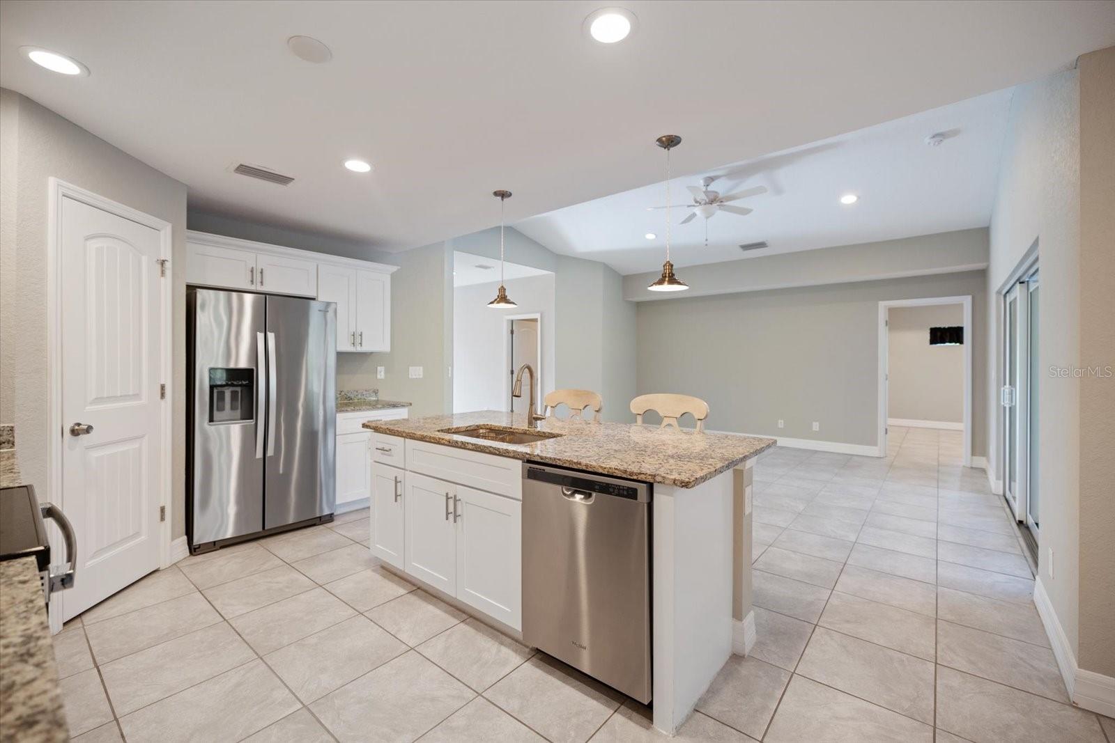 257 INDIAN CREEK DR, ROTONDA WEST, FL, 33947