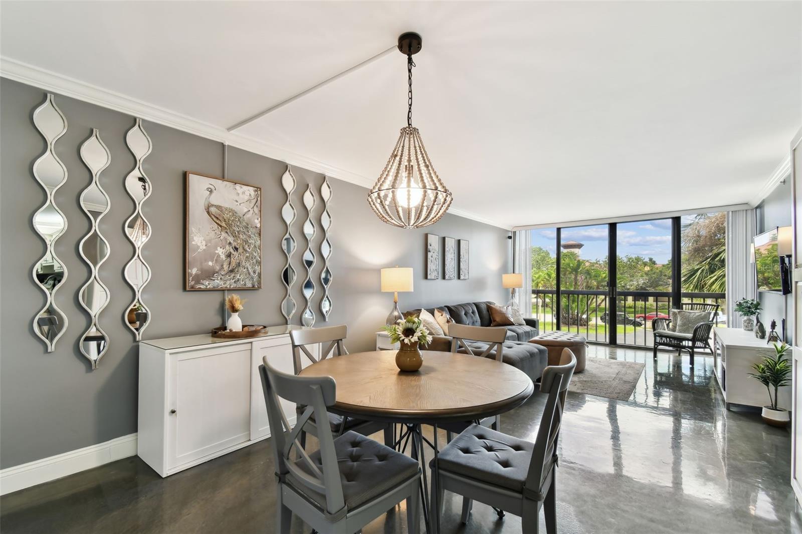 255 DOLPHIN PT #207, CLEARWATER BEACH, FL, 33767