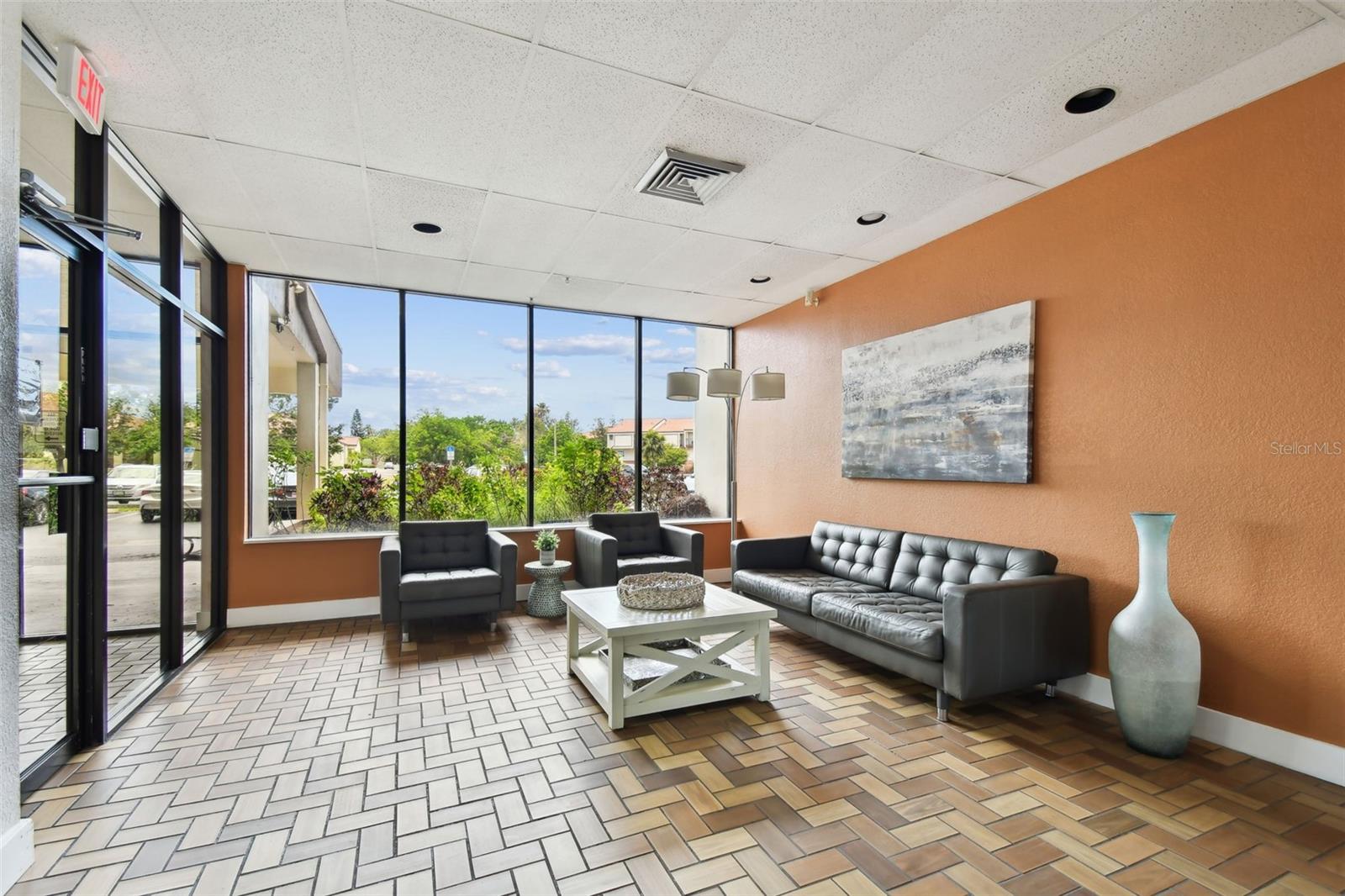 255 DOLPHIN PT #207, CLEARWATER BEACH, FL, 33767