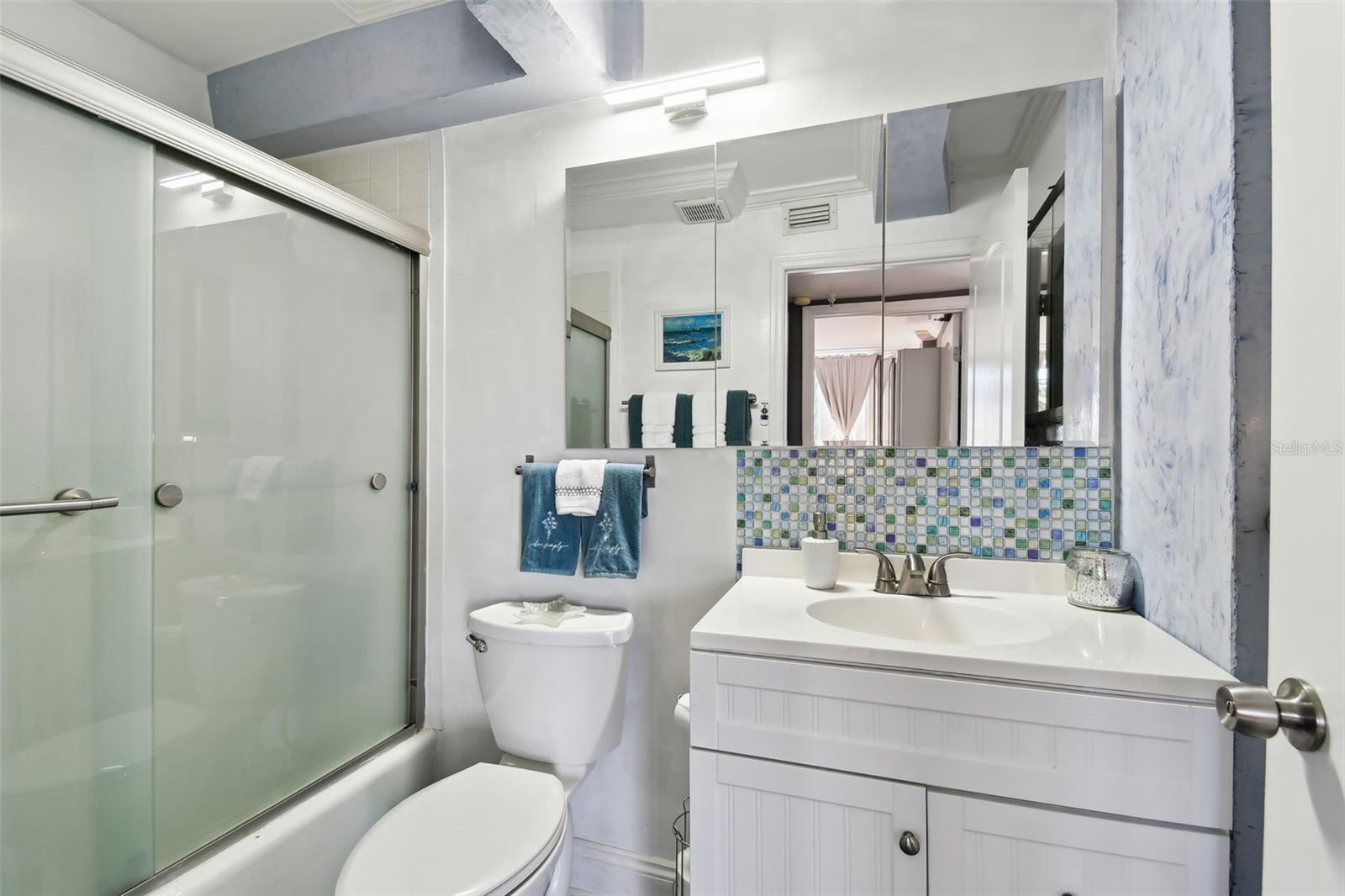 255 DOLPHIN PT #207, CLEARWATER BEACH, FL, 33767