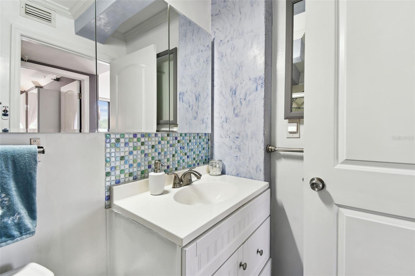 255 DOLPHIN PT #207, CLEARWATER BEACH, FL, 33767
