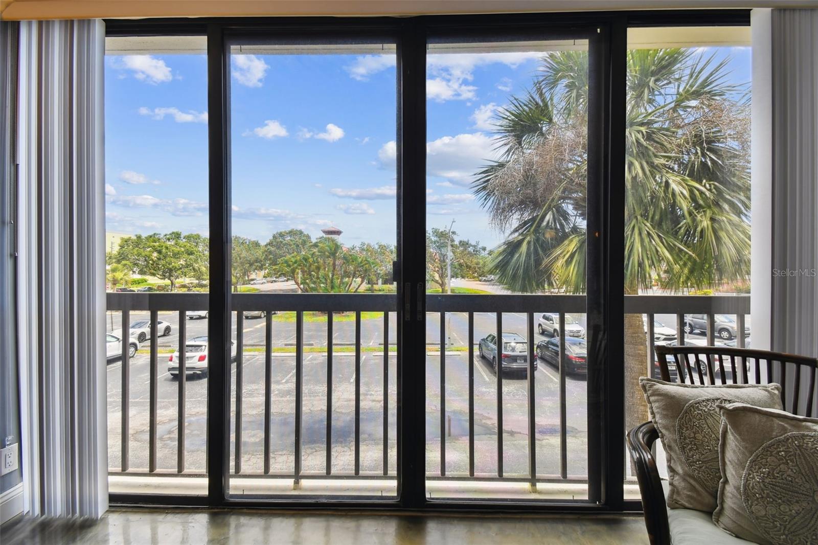 255 DOLPHIN PT #207, CLEARWATER BEACH, FL, 33767