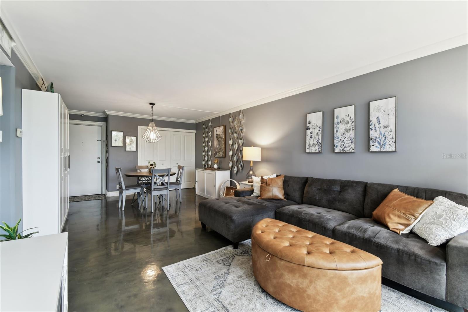 255 DOLPHIN PT #207, CLEARWATER BEACH, FL, 33767