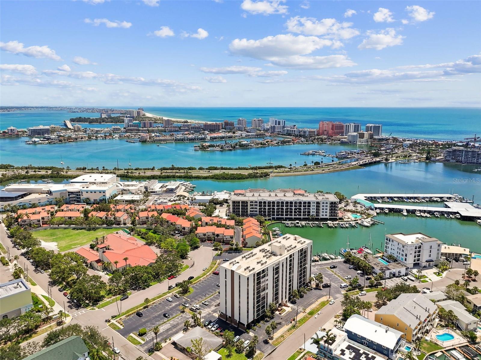 255 DOLPHIN PT #207, CLEARWATER BEACH, FL, 33767