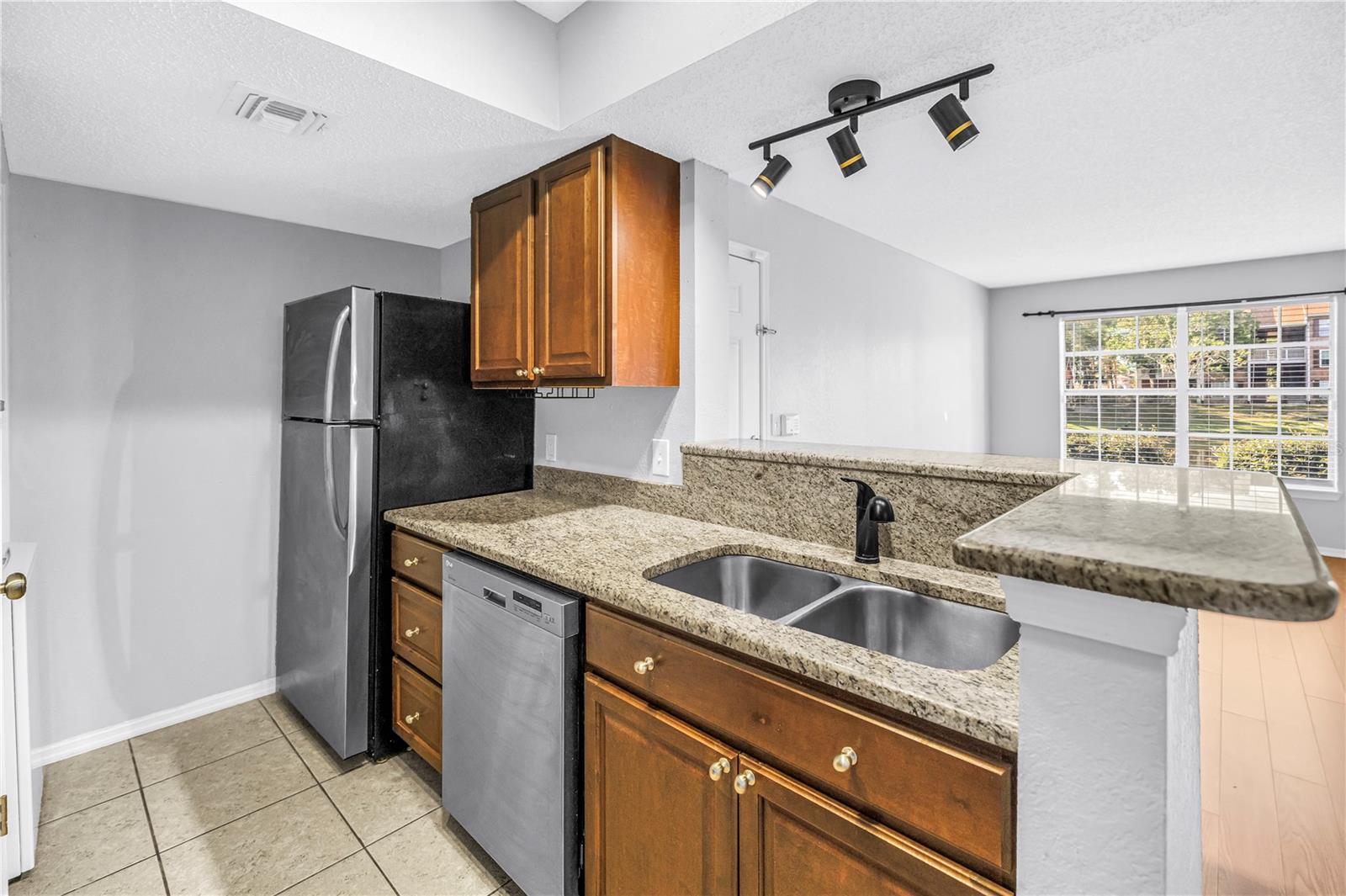 10200 GANDY BLVD N #807, ST PETERSBURG, FL, 33702