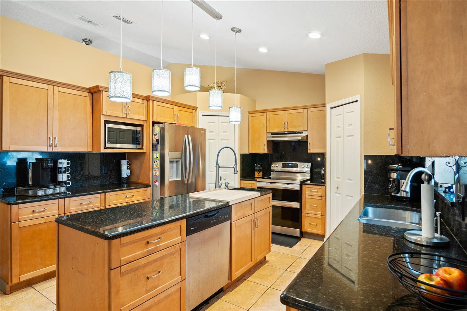 203 FLOUNDER PL, KISSIMMEE, FL, 34759