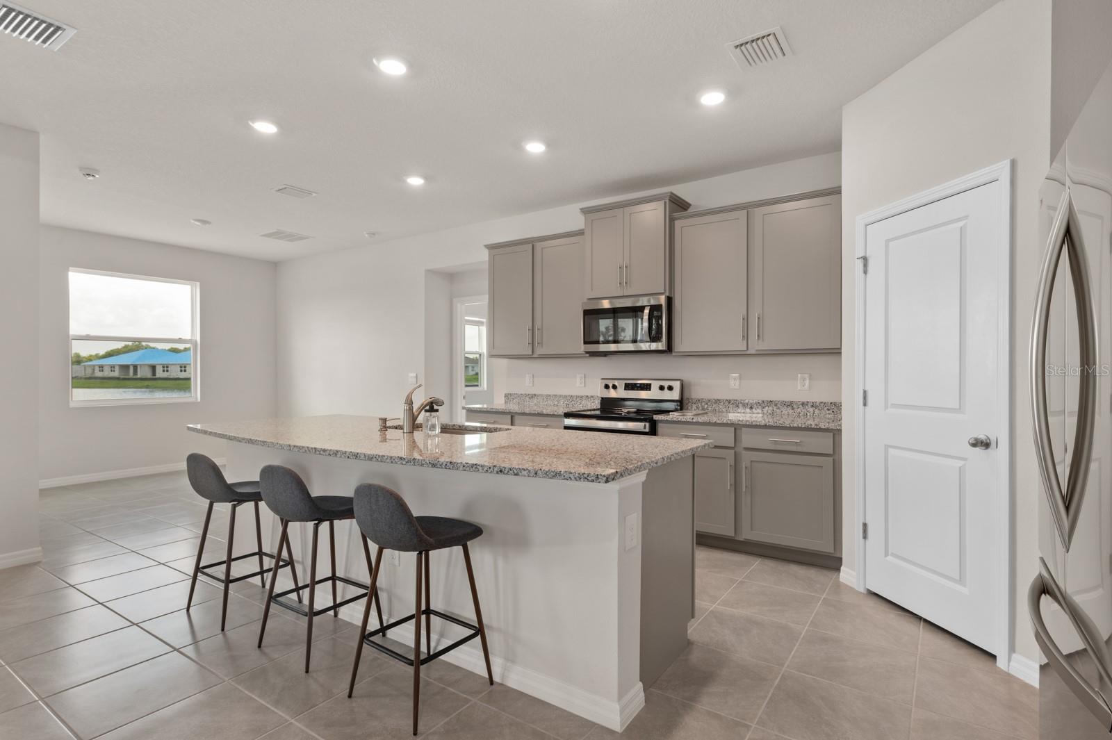 520 158TH ST E, BRADENTON, FL, 34212