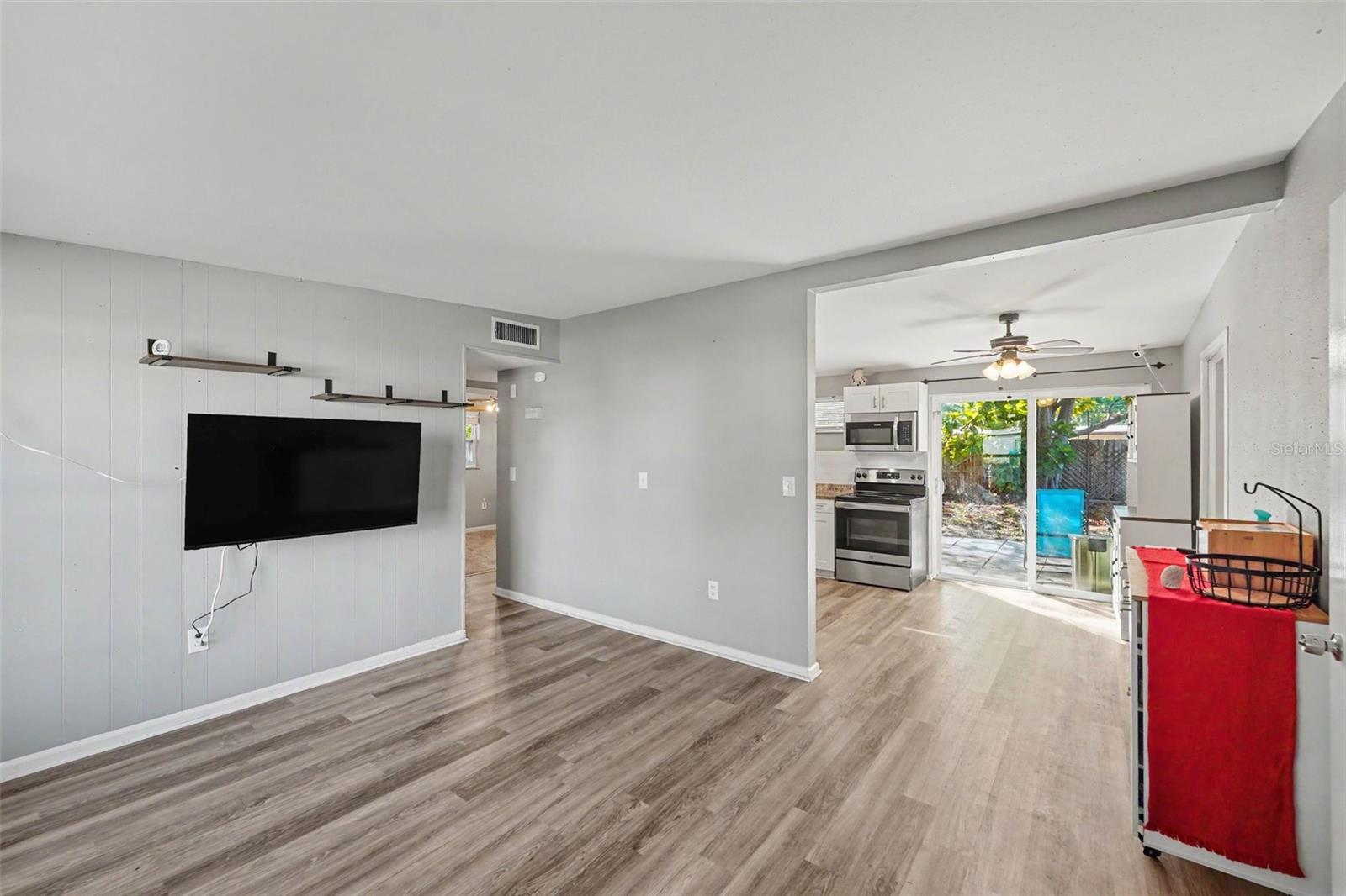 8036 ROSE TER, SEMINOLE, FL, 33777