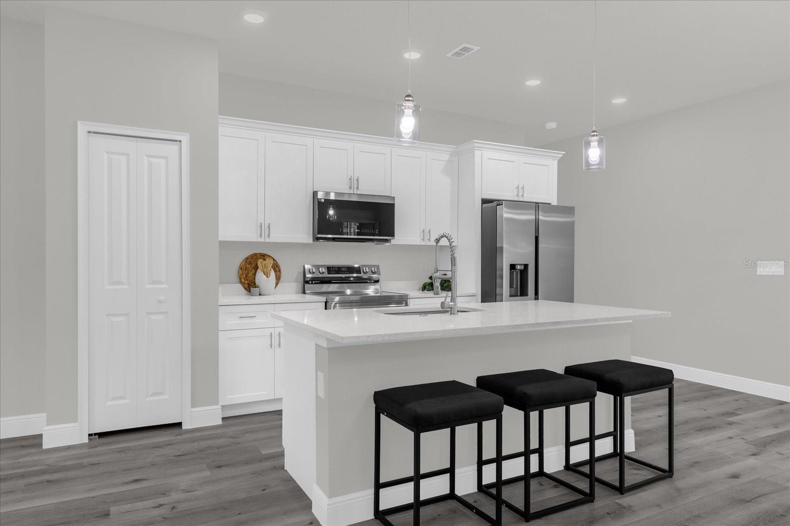 1233 W SHADY LN, DUNNELLON, FL, 34434